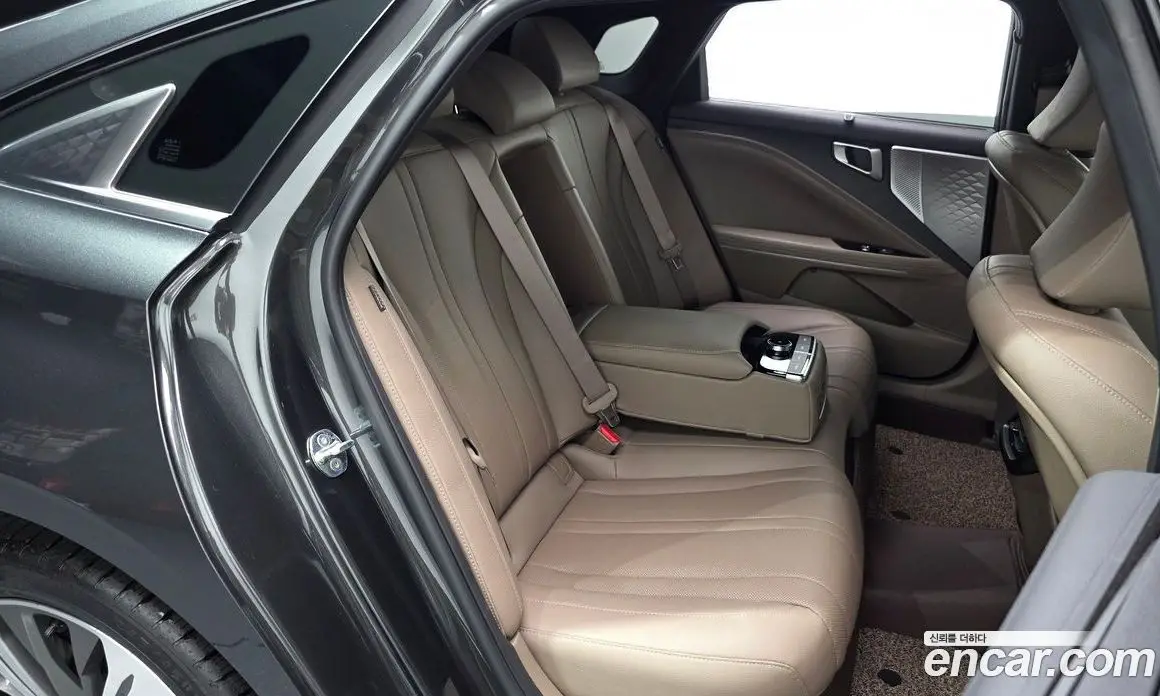 Kia K8 2024 1.6 автомат (гидро), фото 17 Kia K8 2024 1.6 автомат (гидро), фото 17