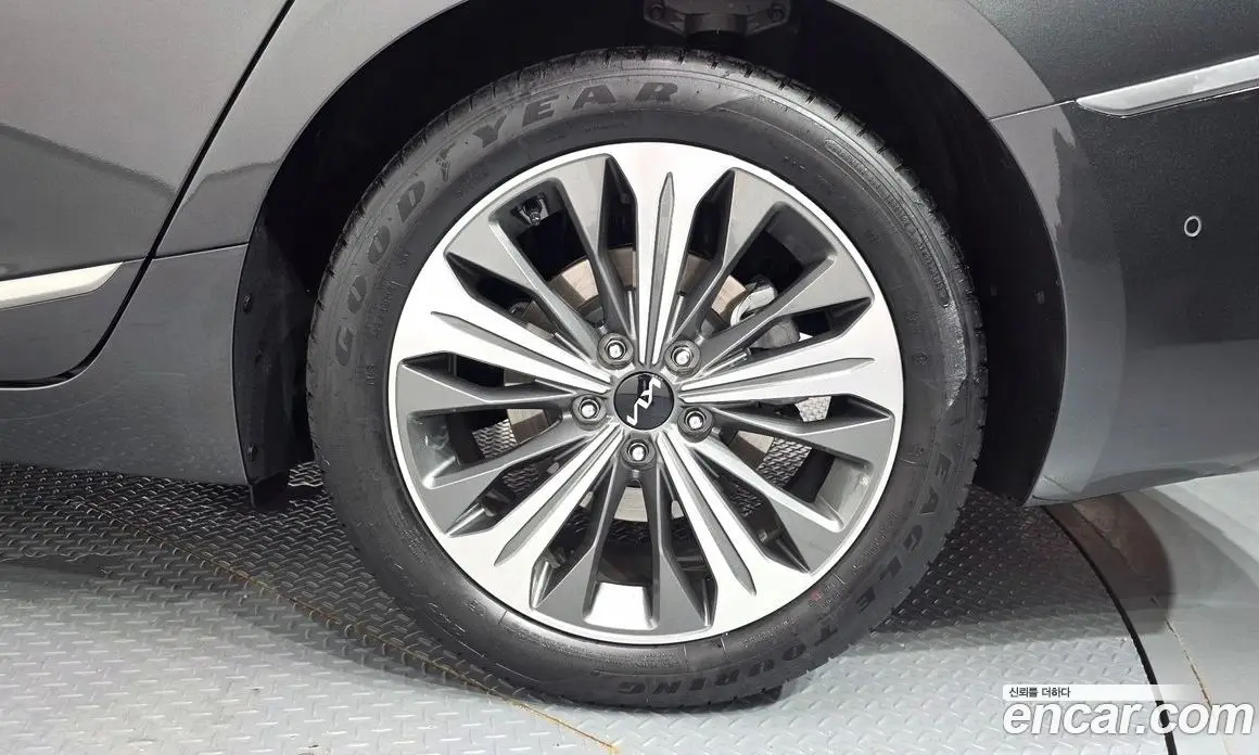 Kia K8 2024 1.6 автомат (гидро), фото 7 Kia K8 2024 1.6 автомат (гидро), фото 7