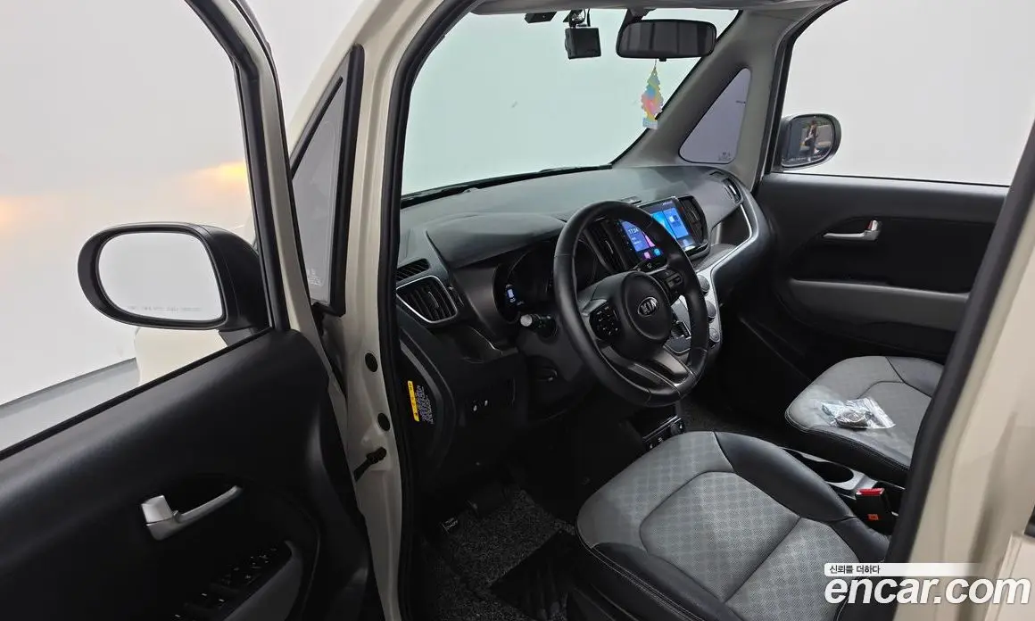 Kia Ray 2020 1.0 автомат (гидро), фото 12