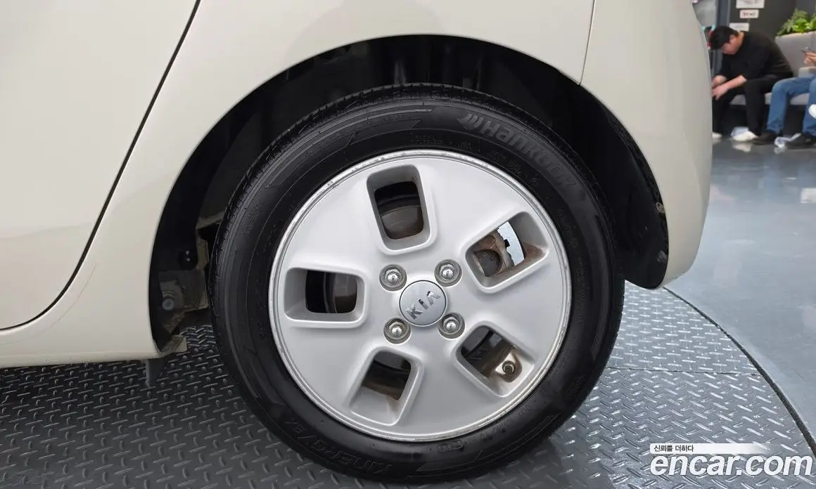 Kia Ray 2020 1.0 автомат (гидро), фото 6