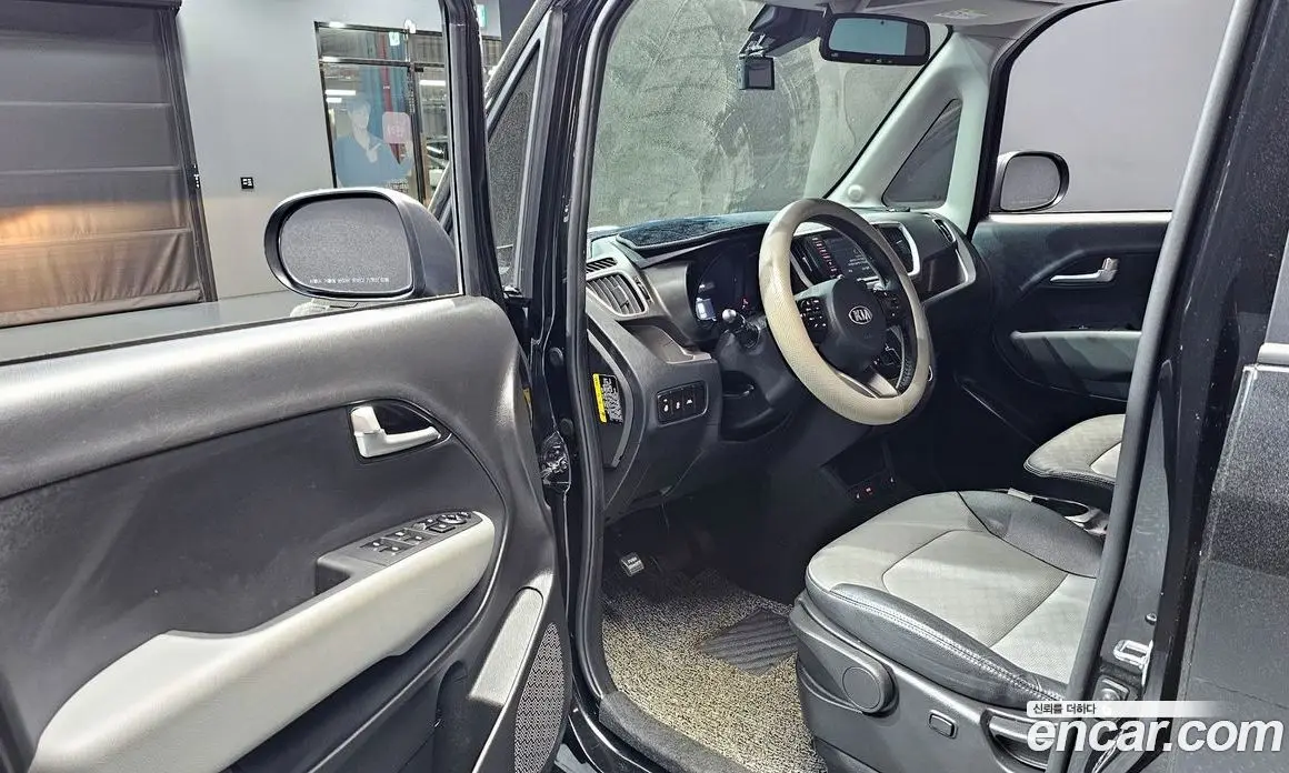 Kia Ray 2021 1.0 автомат (гидро), фото 13