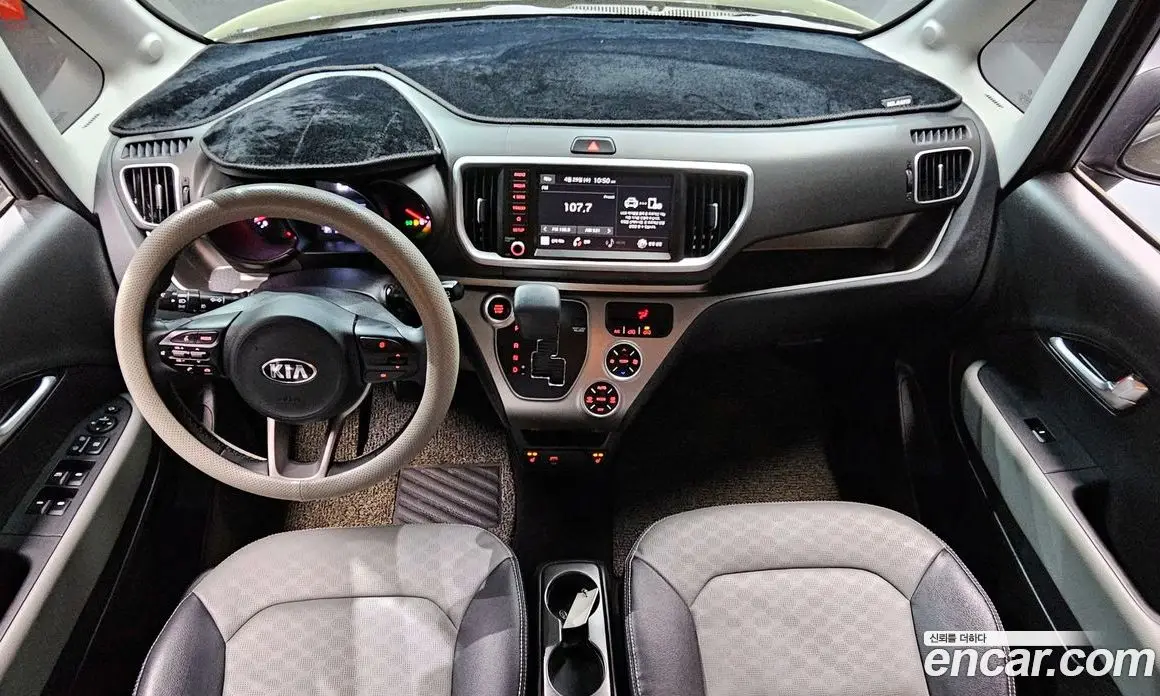 Kia Ray 2021 1.0 автомат (гидро), фото 10