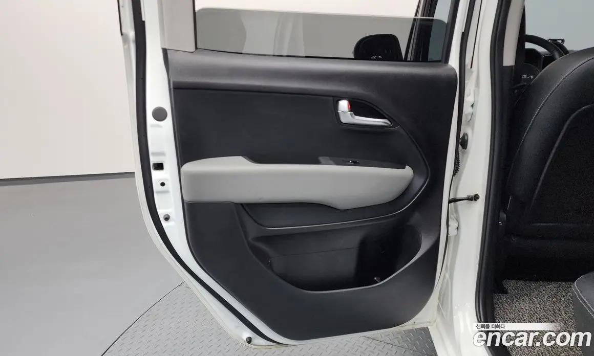 Kia Ray 2024 1.0 автомат (гидро), фото 15 Kia Ray 2024 1.0 автомат (гидро), фото 15