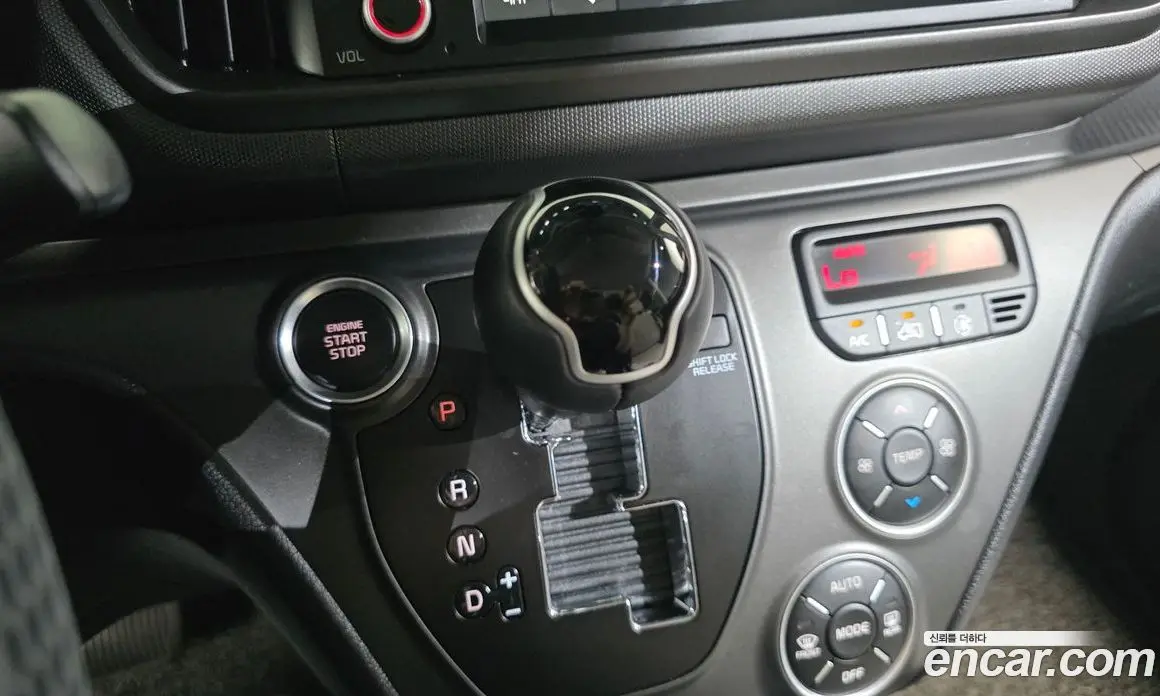 Kia Ray 2025 1.0 автомат (гидро), фото 9