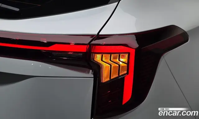 Kia Seltos 2024 2.0 автомат (гидро), миниатюра 9