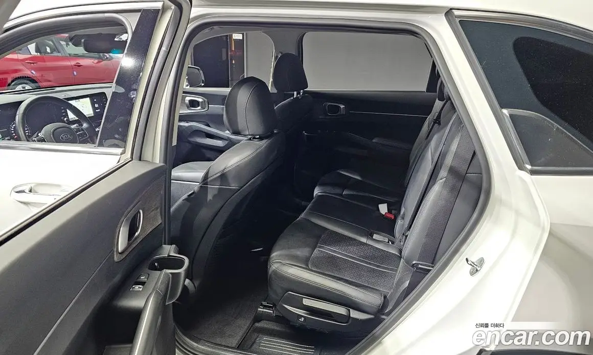 Kia Sorento 2021 2.2 автомат (гидро), фото 17 Kia Sorento 2021 2.2 автомат (гидро), фото 17