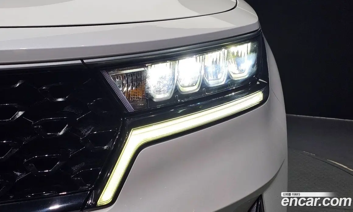 Kia Sorento 2021 2.2 автомат (гидро), фото 8 Kia Sorento 2021 2.2 автомат (гидро), фото 8