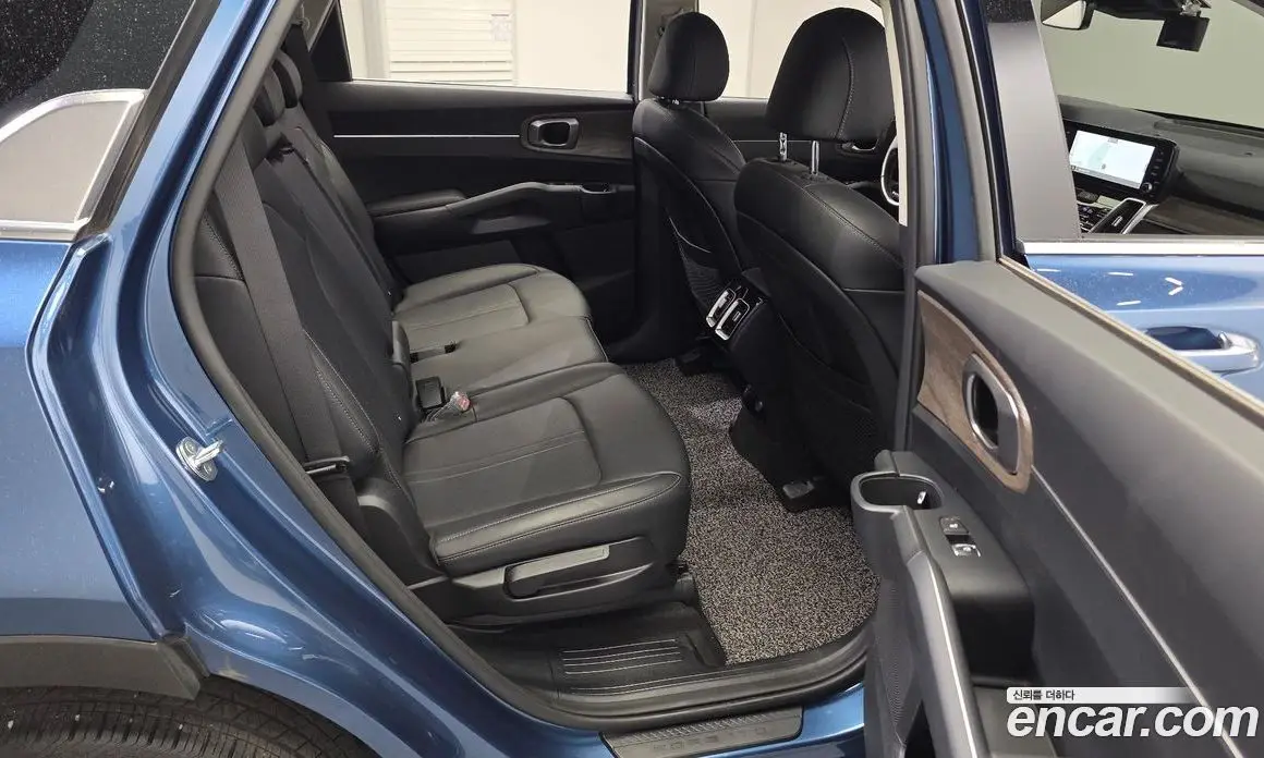 Kia Sorento 2022 2.2 автомат (гидро), фото 17 Kia Sorento 2022 2.2 автомат (гидро), фото 17