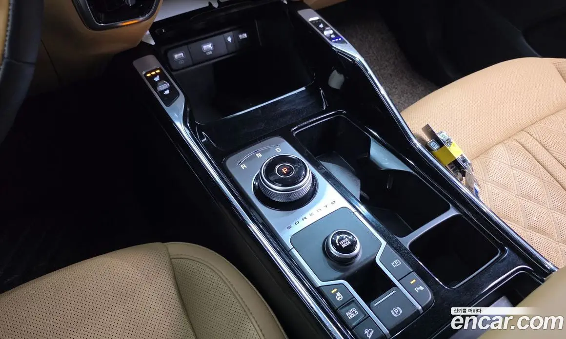 Kia Sorento 2023 1.6 автомат (гидро), фото 12