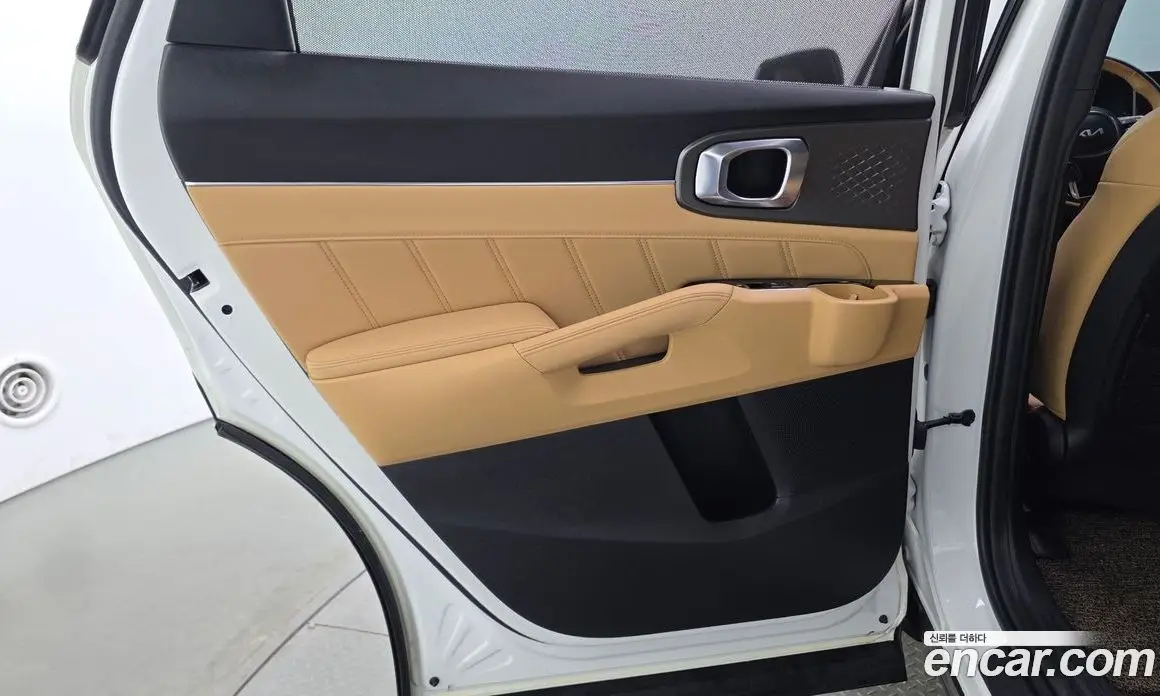 Kia Sorento 2023 1.6 автомат (гидро), фото 15