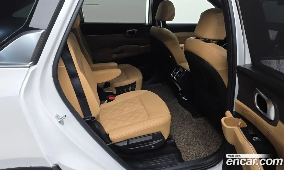 Kia Sorento 2023 1.6 автомат (гидро), фото 17