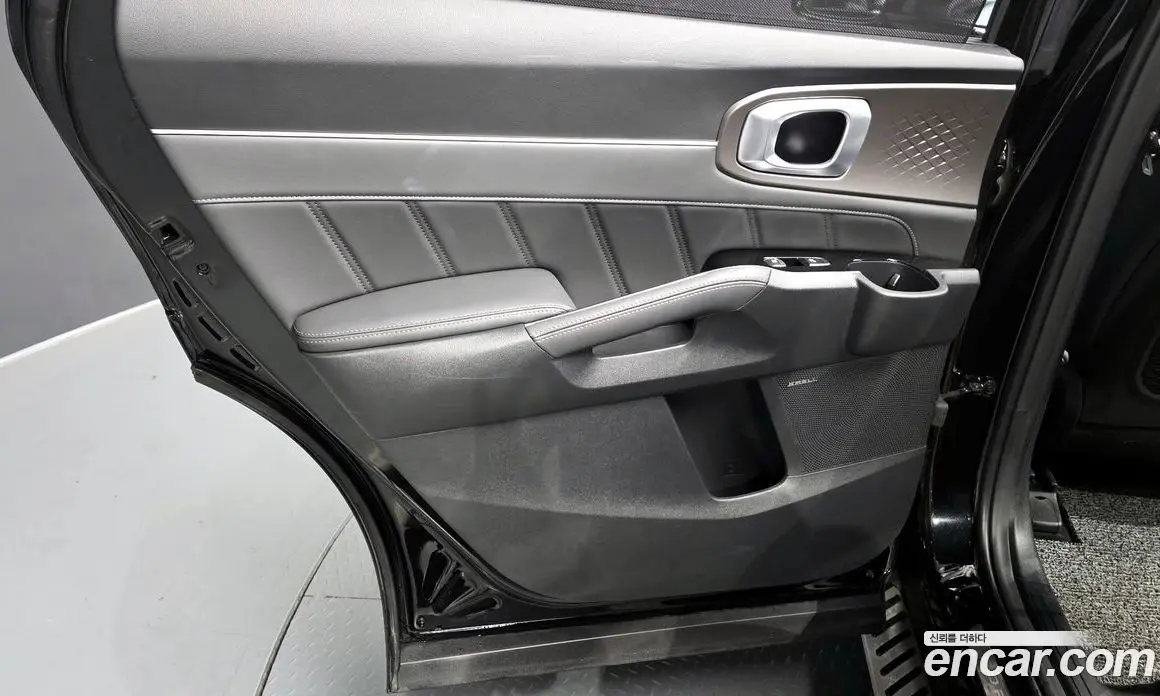 Kia Sorento 2024 2.5 автомат (гидро), фото 15 Kia Sorento 2024 2.5 автомат (гидро), фото 15