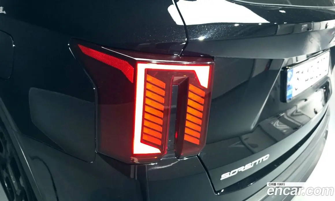 Kia Sorento 2024 2.5 автомат (гидро), фото 9 Kia Sorento 2024 2.5 автомат (гидро), фото 9