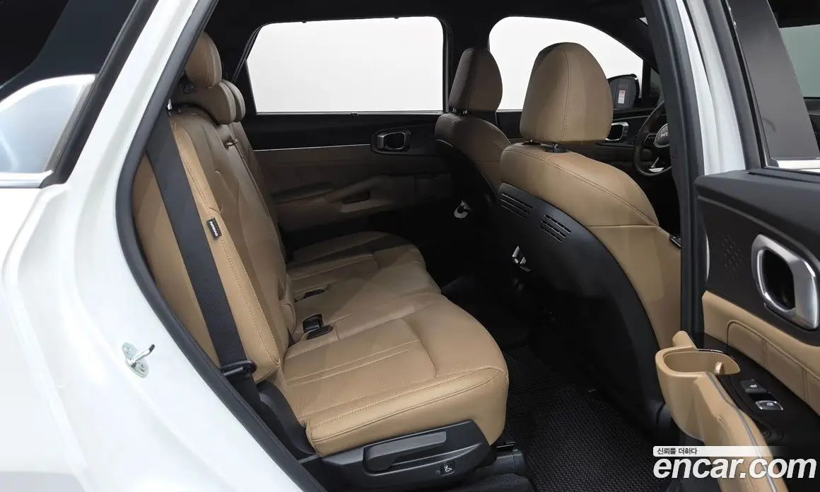 Kia Sorento 2024 2.5 автомат (гидро), фото 17 Kia Sorento 2024 2.5 автомат (гидро), фото 17