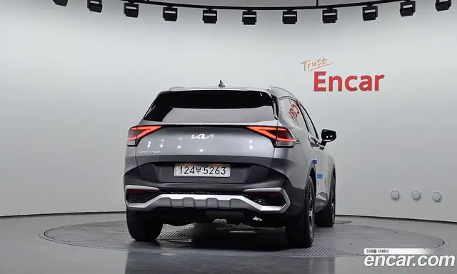 Kia Sportage 2022 2.0 автомат (гидро), миниатюра 4