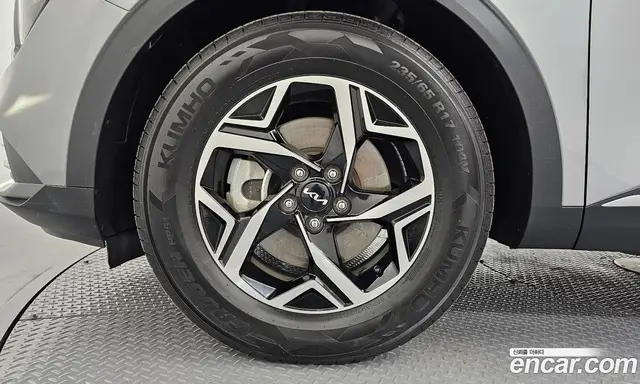 Kia Sportage 2022 2.0 автомат (гидро), миниатюра 5