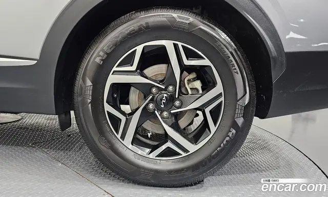 Kia Sportage 2022 2.0 автомат (гидро), миниатюра 7