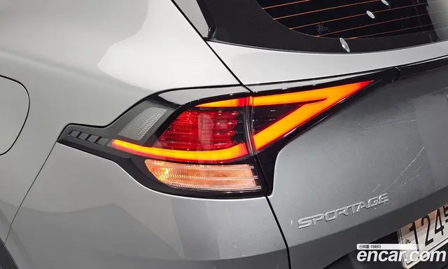 Kia Sportage 2022 2.0 автомат (гидро), миниатюра 9