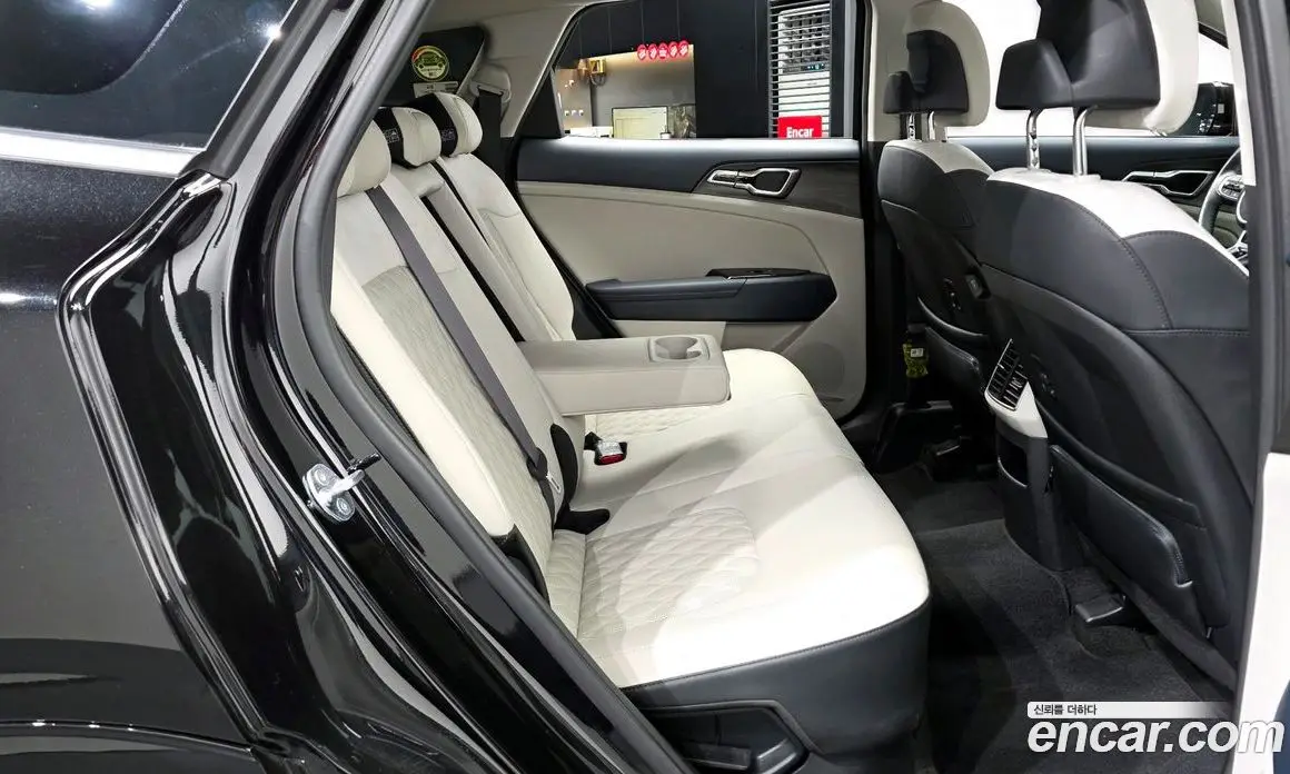 Kia Sportage 2023 1.6 автомат (гидро), фото 18 Kia Sportage 2023 1.6 автомат (гидро), фото 18