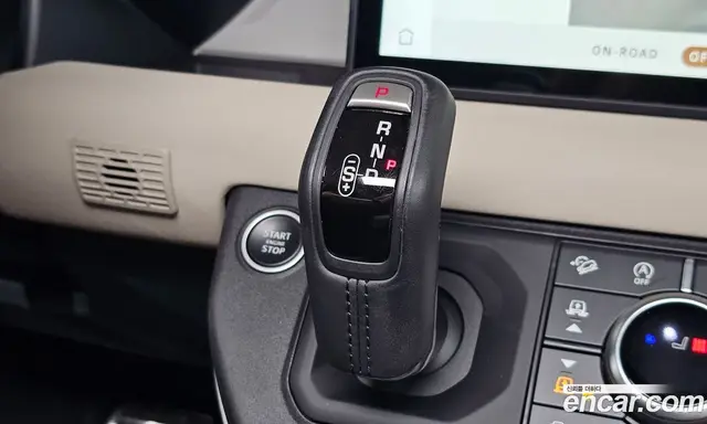 Land Rover Defender 2020 2.0 автомат (гидро), миниатюра 11
