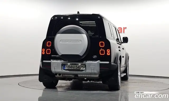 Land Rover Defender 2020 2.0 автомат (гидро), миниатюра 3