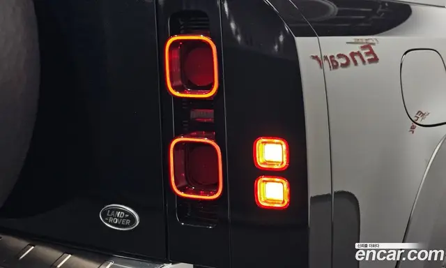 Land Rover Defender 2020 2.0 автомат (гидро), миниатюра 8