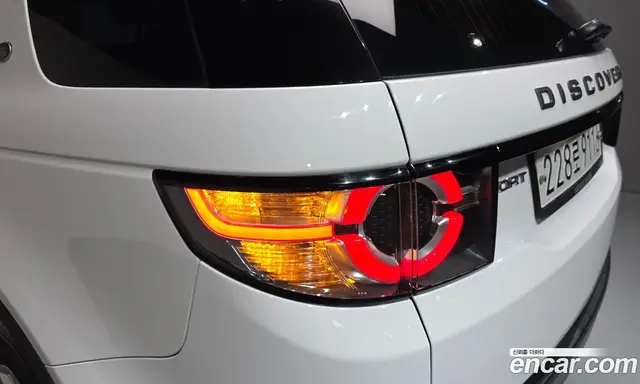 Land Rover Discovery Sport 2017 2.0 автомат (гидро), миниатюра 8