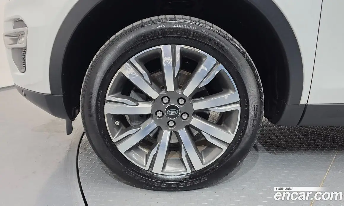 Land Rover Discovery Sport 2018 2.0 автомат (гидро), фото 4 Land Rover Discovery Sport 2018 2.0 автомат (гидро), фото 4