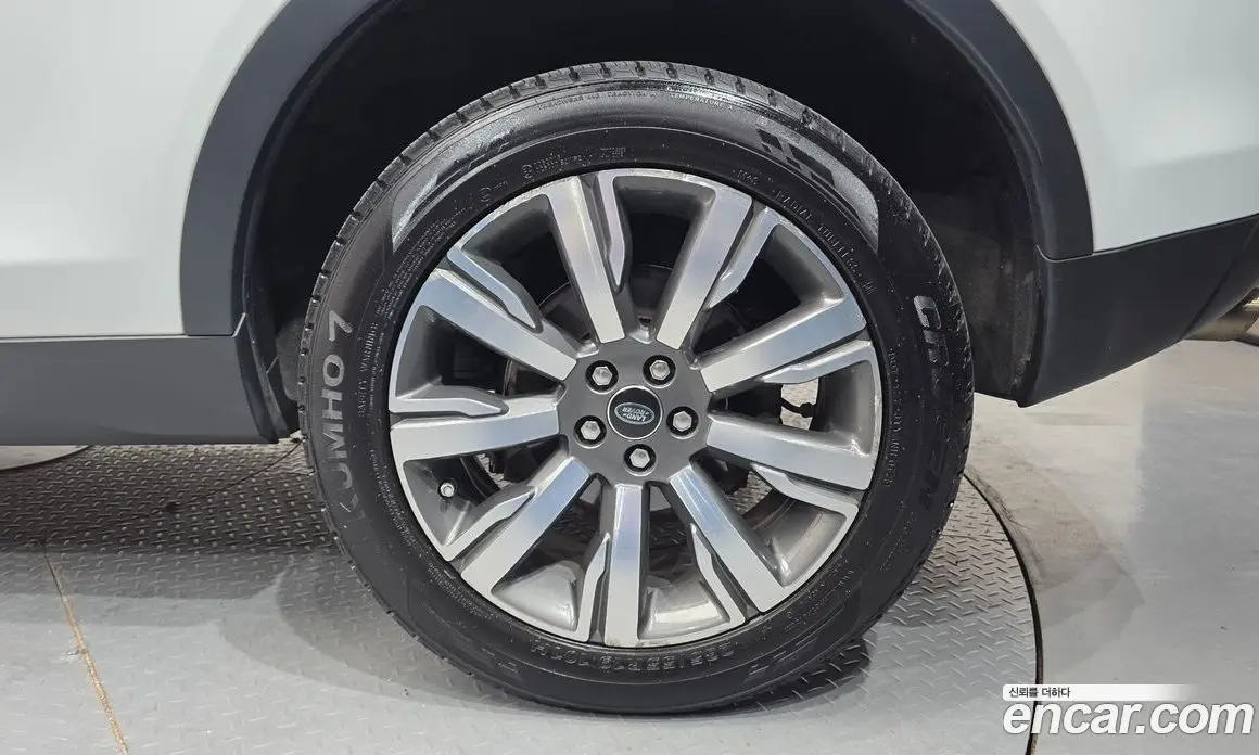 Land Rover Discovery Sport 2018 2.0 автомат (гидро), фото 6 Land Rover Discovery Sport 2018 2.0 автомат (гидро), фото 6