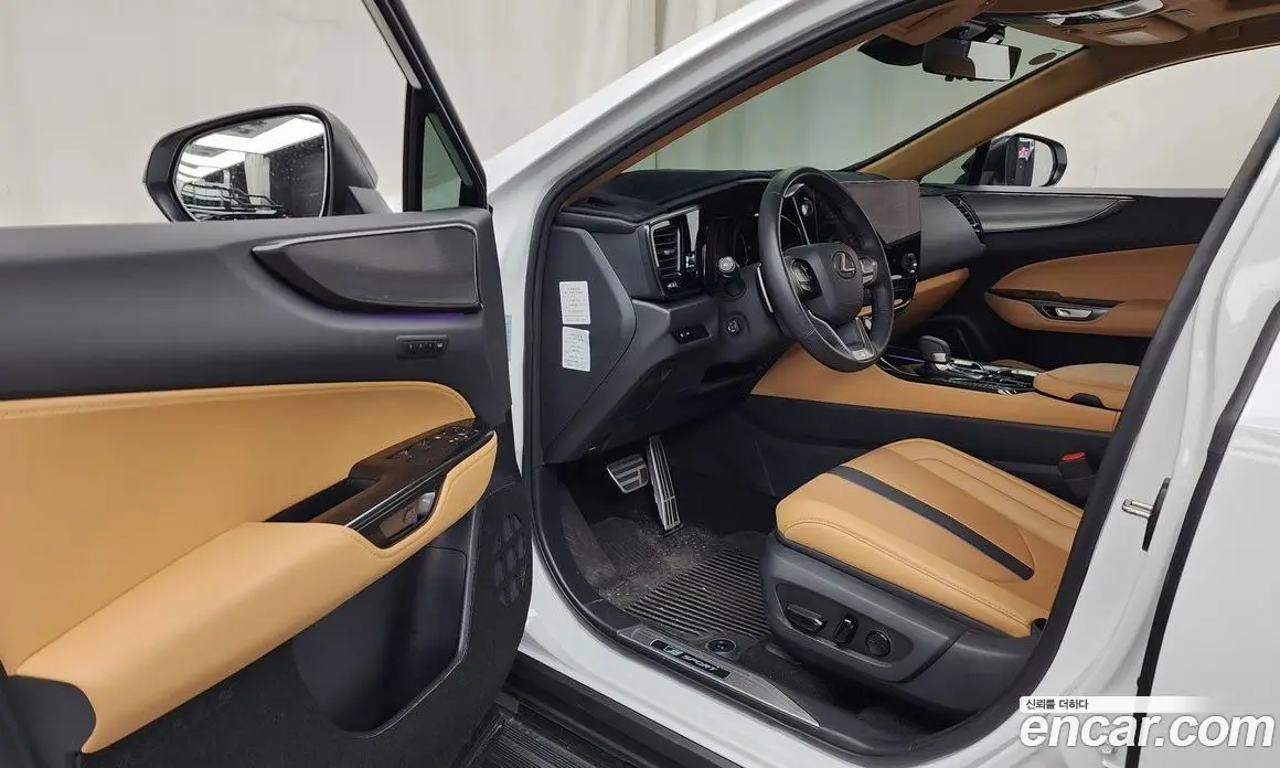 Lexus NX 2025 2.5 автомат (гидро), фото 13