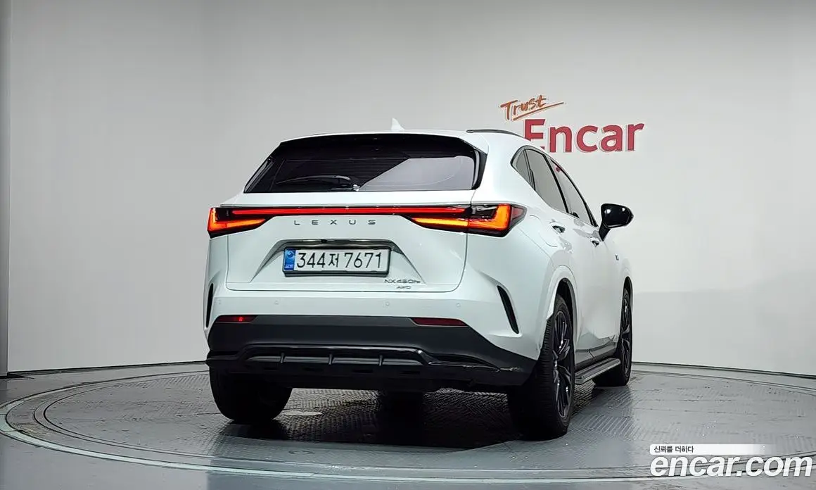 Lexus NX 2025 2.5 автомат (гидро), фото 4