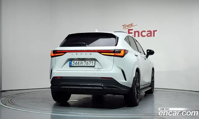 Lexus NX 2025 2.5 автомат (гидро), миниатюра 4