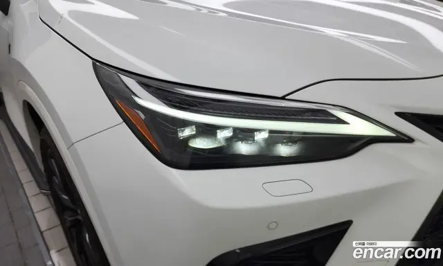 Lexus NX 2025 2.5 автомат (гидро), миниатюра 8