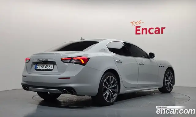 Maserati Ghibli 2022 2.0 автомат (гидро), миниатюра 2 Maserati Ghibli 2022 2.0 автомат (гидро), миниатюра 2