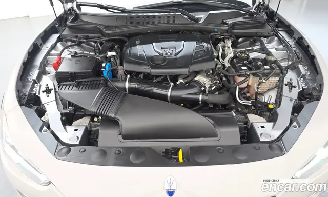 Maserati Ghibli 2022 2.0 автомат (гидро), миниатюра 6 Maserati Ghibli 2022 2.0 автомат (гидро), миниатюра 6