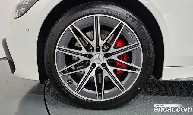 Mercedes-Benz AMG GT 2024 3.0 автомат (гидро), миниатюра 5