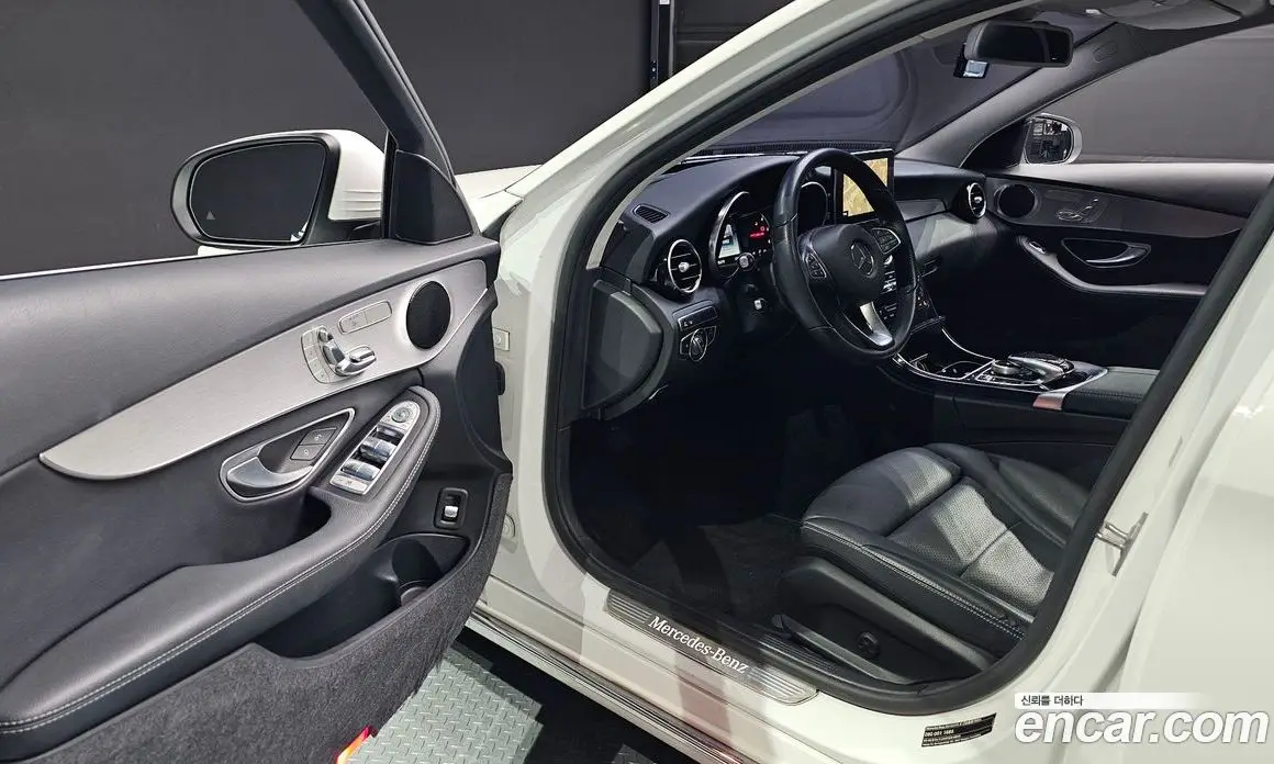 Mercedes-Benz C-Class 2017 2.1 автомат (гидро), фото 13 Mercedes-Benz C-Class 2017 2.1 автомат (гидро), фото 13