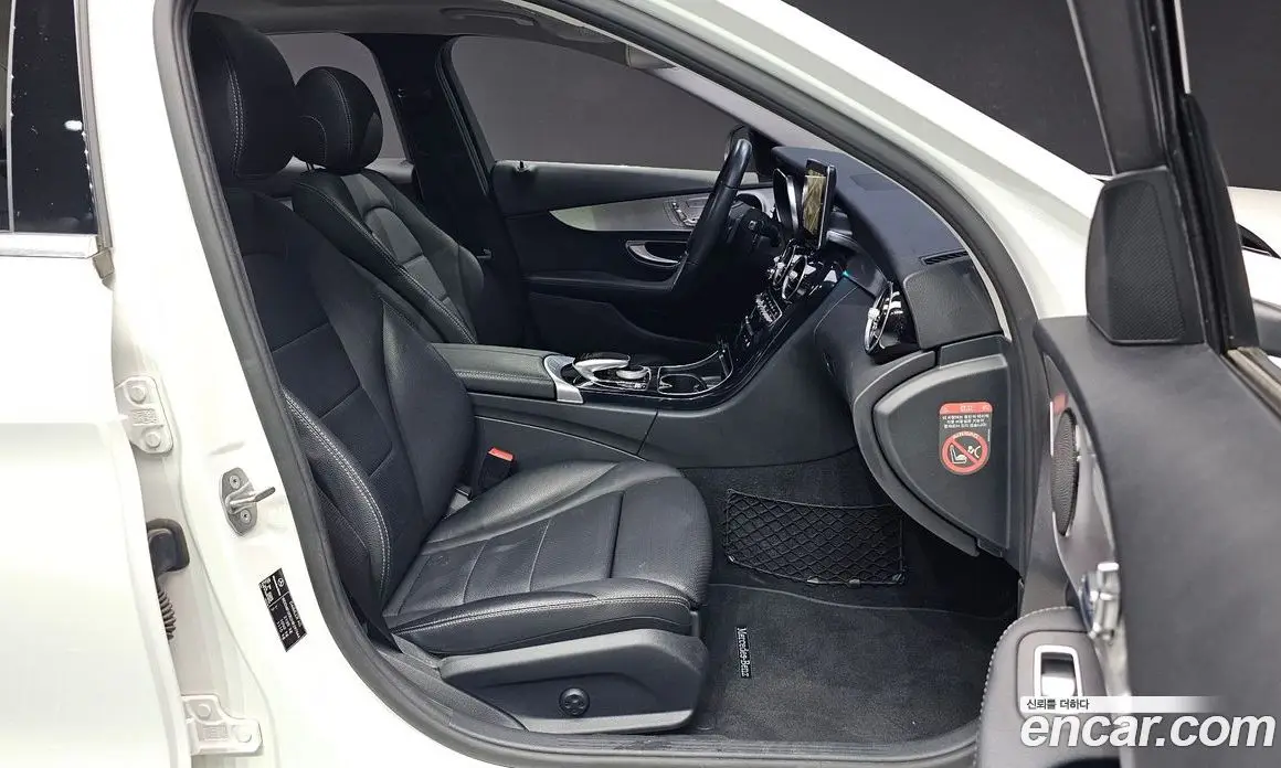 Mercedes-Benz C-Class 2017 2.1 автомат (гидро), фото 16 Mercedes-Benz C-Class 2017 2.1 автомат (гидро), фото 16