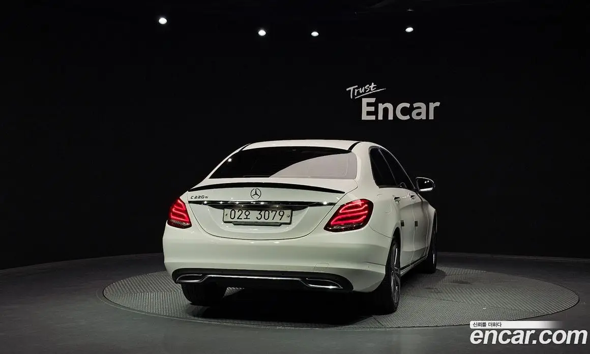 Mercedes-Benz C-Class 2017 2.1 автомат (гидро), фото 4 Mercedes-Benz C-Class 2017 2.1 автомат (гидро), фото 4