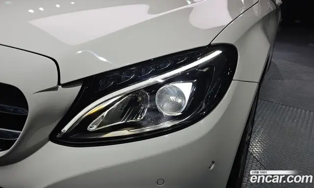 Mercedes-Benz C-Class 2017 2.1 автомат (гидро), миниатюра 8 Mercedes-Benz C-Class 2017 2.1 автомат (гидро), миниатюра 8