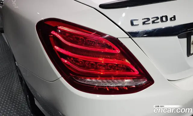 Mercedes-Benz C-Class 2017 2.1 автомат (гидро), миниатюра 9 Mercedes-Benz C-Class 2017 2.1 автомат (гидро), миниатюра 9