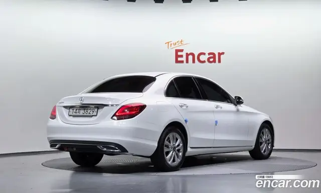 Mercedes-Benz C-Class 2019 1.9 автомат (гидро), миниатюра 2