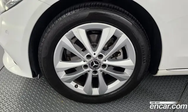 Mercedes-Benz C-Class 2019 1.9 автомат (гидро), миниатюра 5