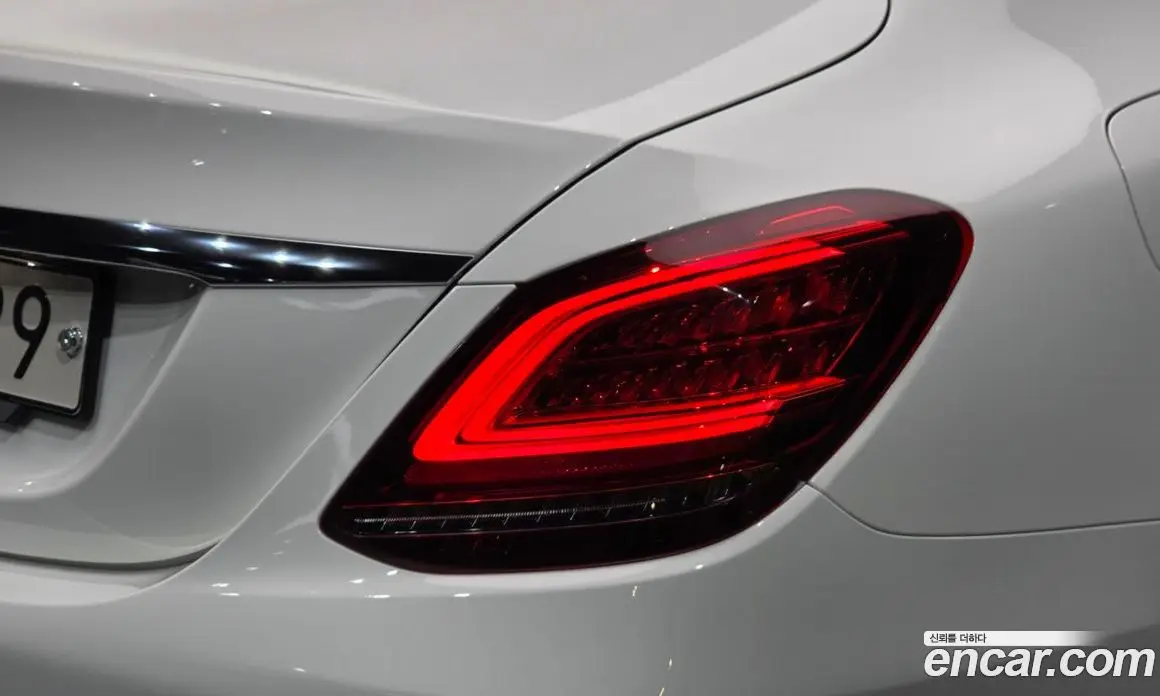 Mercedes-Benz C-Class 2019 1.9 автомат (гидро), фото 9