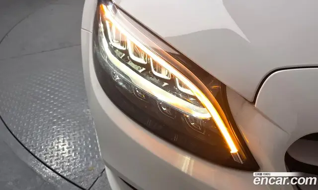 Mercedes-Benz C-Class 2020 2.0 автомат (гидро), миниатюра 8 Mercedes-Benz C-Class 2020 2.0 автомат (гидро), миниатюра 8