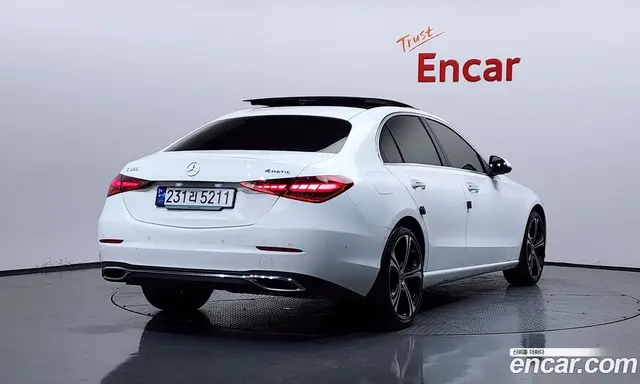 Mercedes-Benz C-Class 2023 2.0 автомат (гидро), миниатюра 2