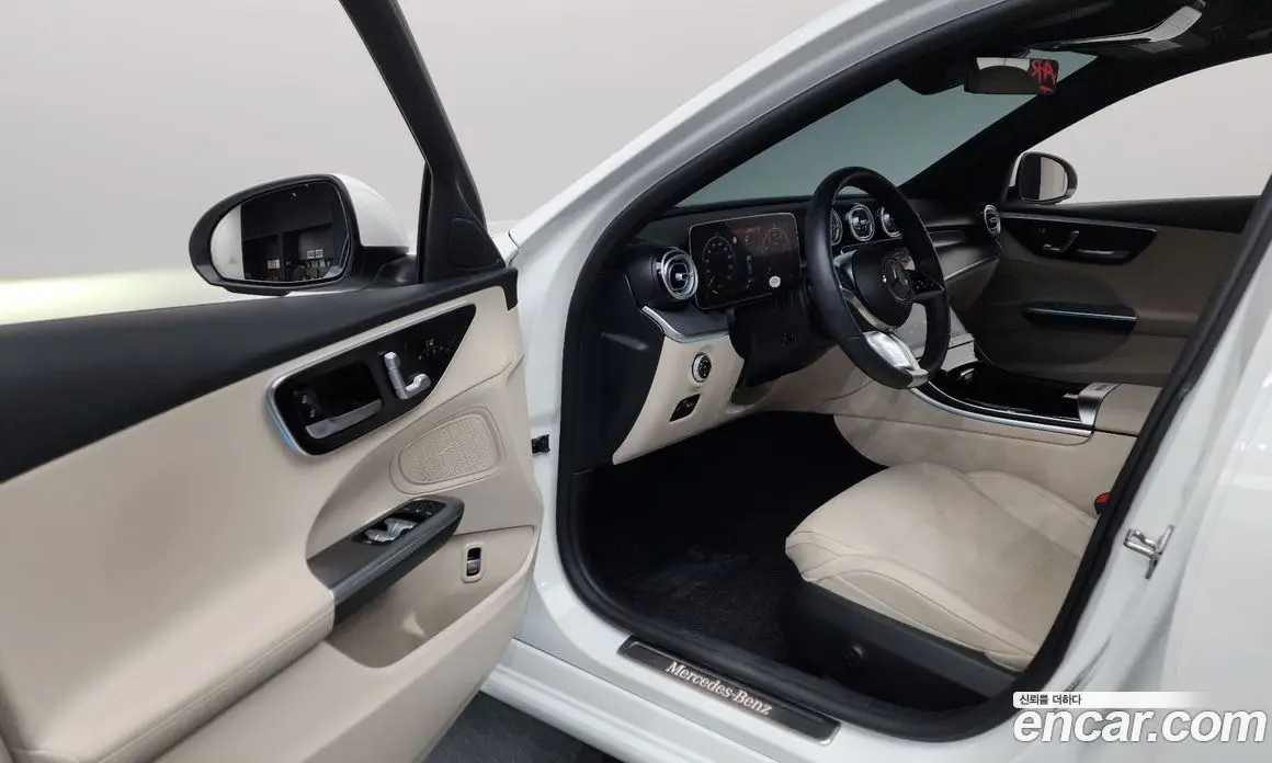 Mercedes-Benz C-Class 2023 2.0 автомат (гидро), фото 13