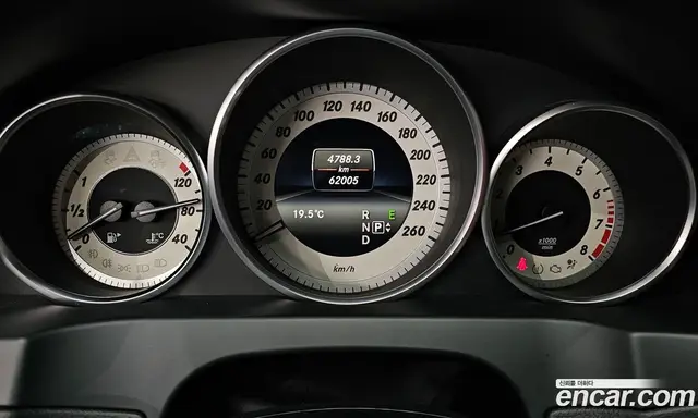 Mercedes-Benz E-Class 2016 2.0 автомат (гидро), миниатюра 11