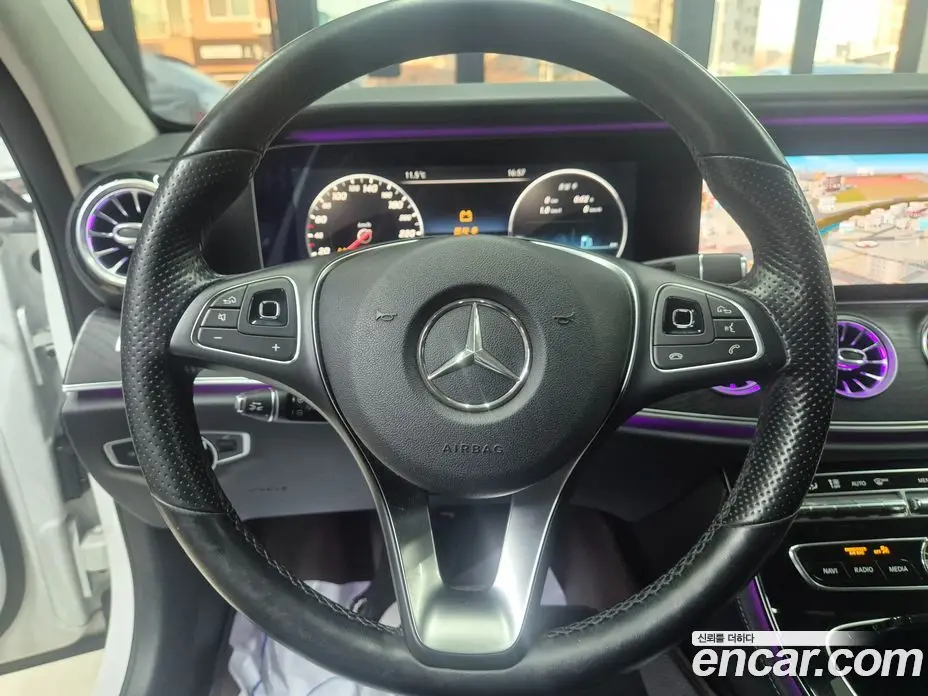 Mercedes-Benz E-Class 2017 2.0 автомат (гидро), фото 13