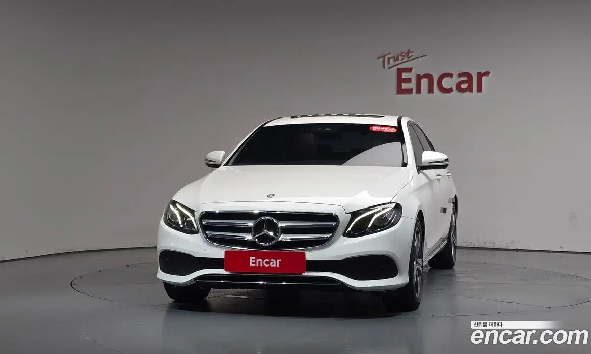 Mercedes-Benz E-Class 2018 2.0 автомат (гидро), фото 2 Mercedes-Benz E-Class 2018 2.0 автомат (гидро), фото 2